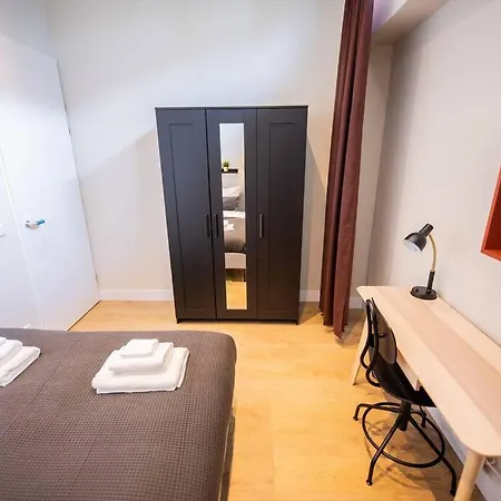 Dom wakacyjny Delightful 2 Bedroom Serviced 54m2 -mst40d- *